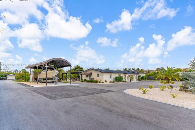 24655 SW 212th Ave, Homestead, FL 33031