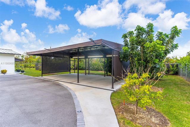 24655 SW 212th Ave, Homestead, FL 33031