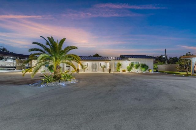 24655 SW 212th Ave, Homestead, FL 33031