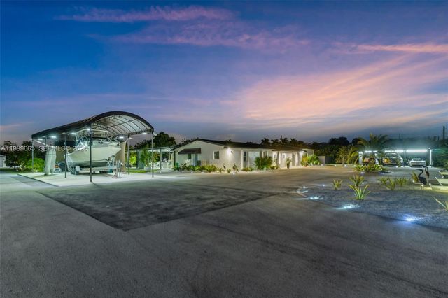 24655 SW 212th Ave, Homestead, FL 33031