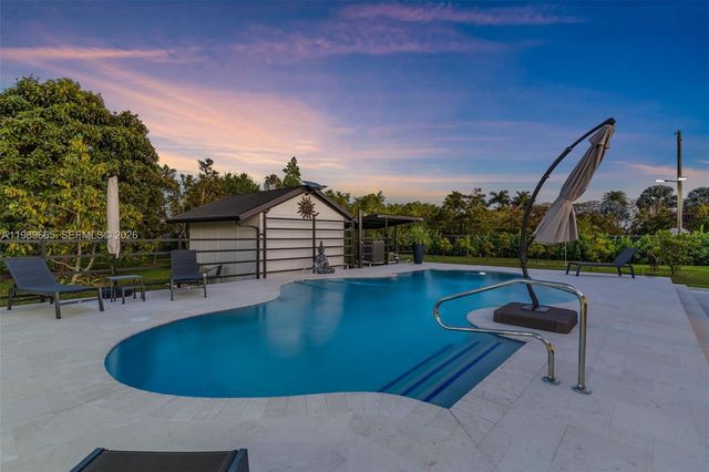 24655 SW 212th Ave, Homestead, FL 33031