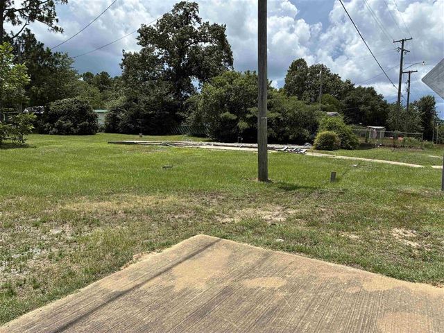 27-28 Kurthwood Rd Road, Leesville, LA 71446