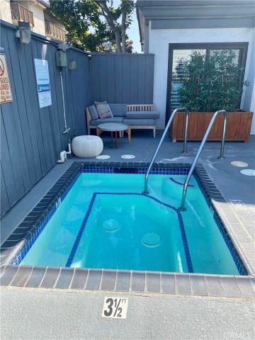 8105 Redlands Street 107, Playa Del Rey, CA 90293