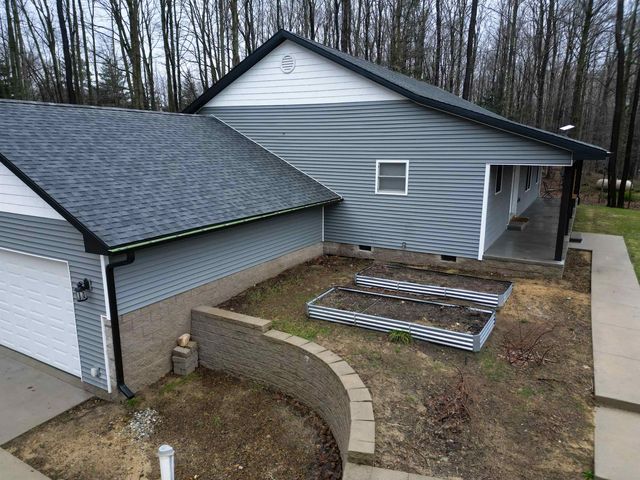 4214 Antioch Drive, Mesick, MI 49668