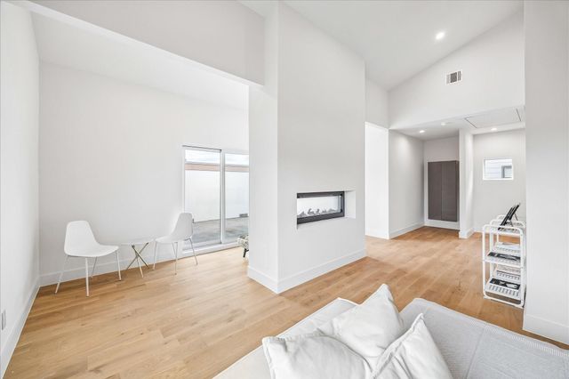 3514 Mount Vernon Street, Houston, TX 77006
