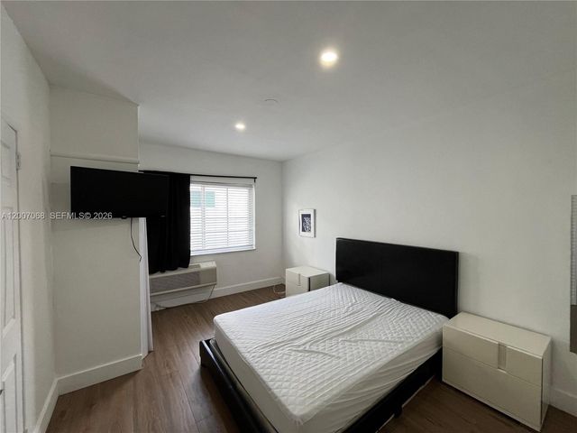 8011 Abbott Ave 7, Miami Beach, FL 33141