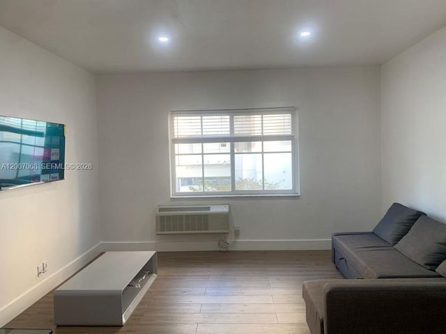 8011 Abbott Ave 7, Miami Beach, FL 33141