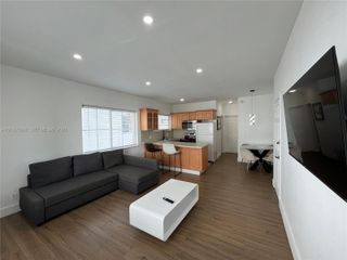 8011 Abbott Ave 7, Miami Beach, FL 33141