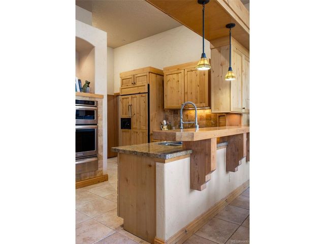 633 Castle Pines Dr S, Castle Rock, CO 80108