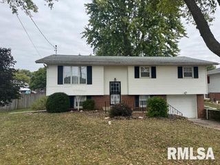 313 W SOUTH Street, Tremont, IL 61568