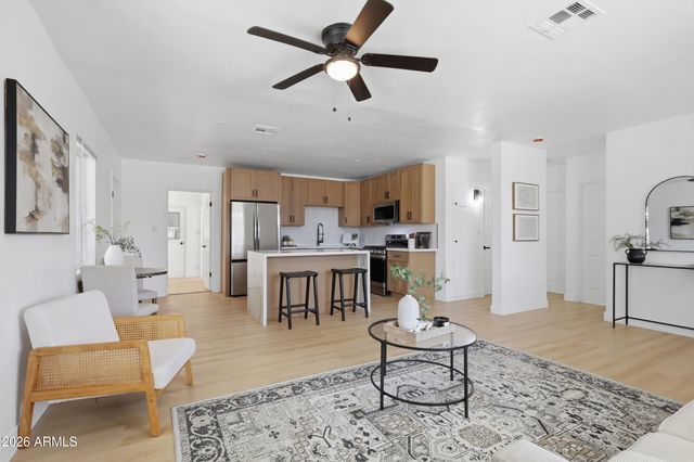 3216 E PIERCE Street, Phoenix, AZ 85008