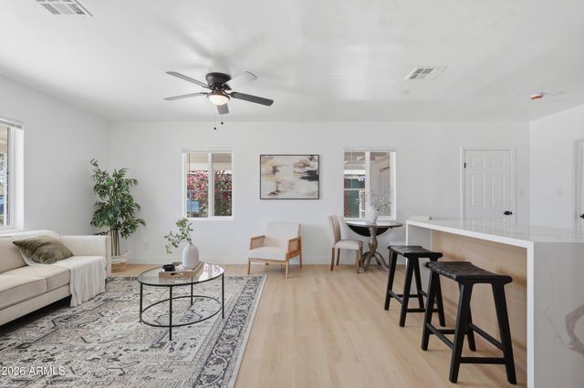 3216 E PIERCE Street, Phoenix, AZ 85008