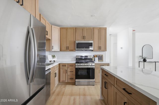 3216 E PIERCE Street, Phoenix, AZ 85008