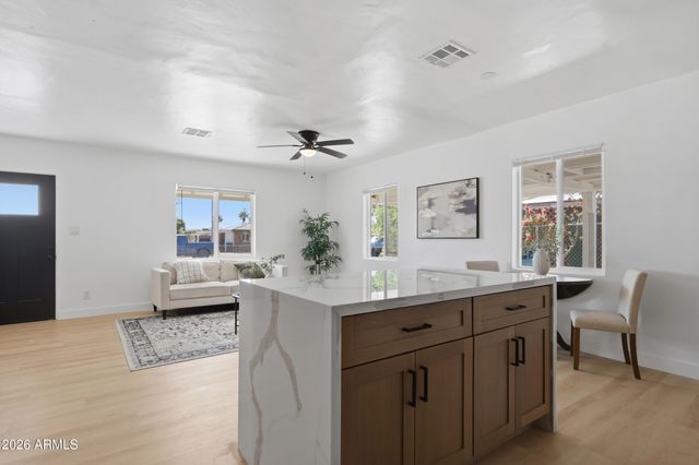 3216 E PIERCE Street, Phoenix, AZ 85008