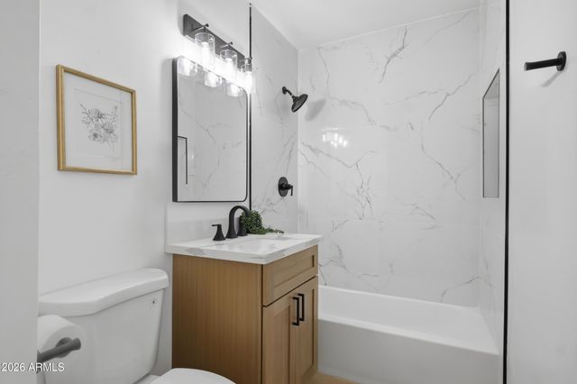 3216 E PIERCE Street, Phoenix, AZ 85008