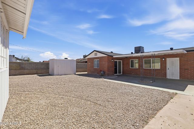 3216 E PIERCE Street, Phoenix, AZ 85008