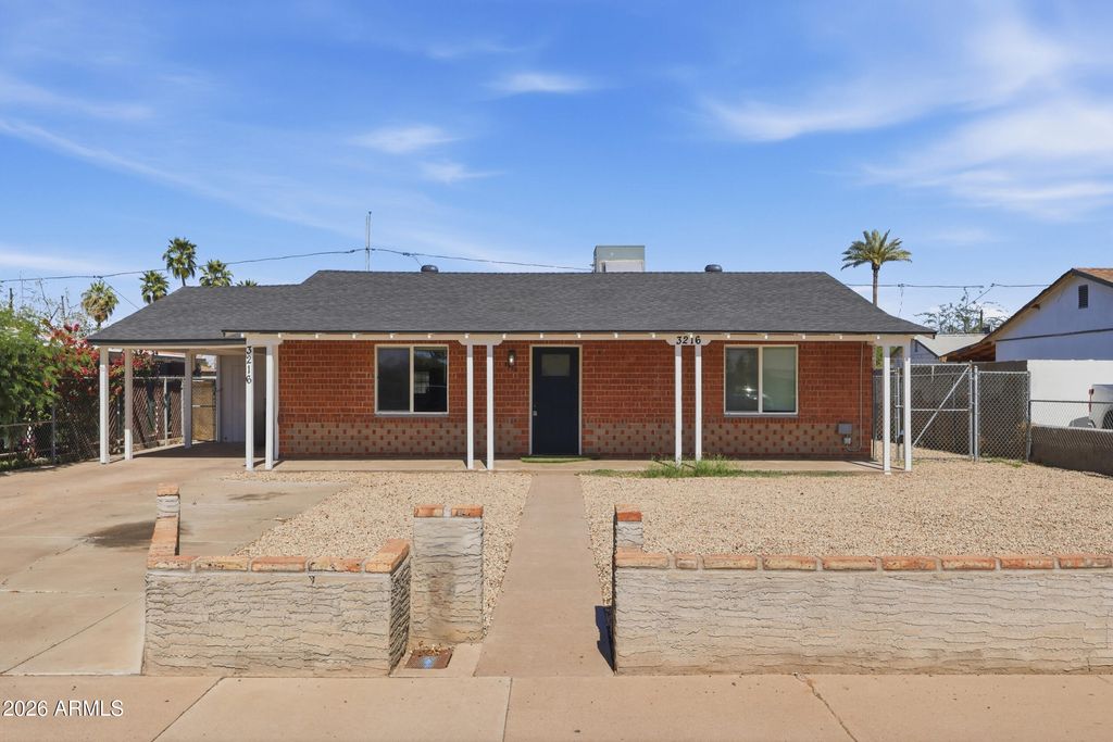 3216 E PIERCE Street, Phoenix, AZ 85008