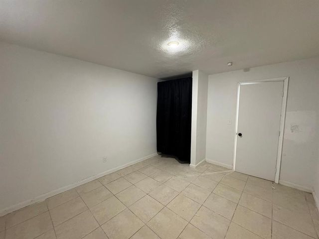 532 NW 11th Ave B, Boynton Beach, FL 33435