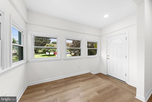 865 N READ AVE, Runnemede, NJ 08078
