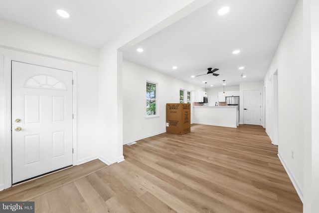 865 N READ AVE, Runnemede, NJ 08078