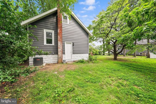 865 N READ AVE, Runnemede, NJ 08078