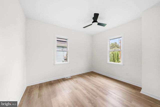 865 N READ AVE, Runnemede, NJ 08078