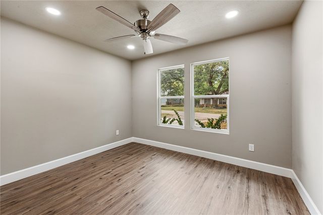 1108 Travis Street, Bryan, TX 77803