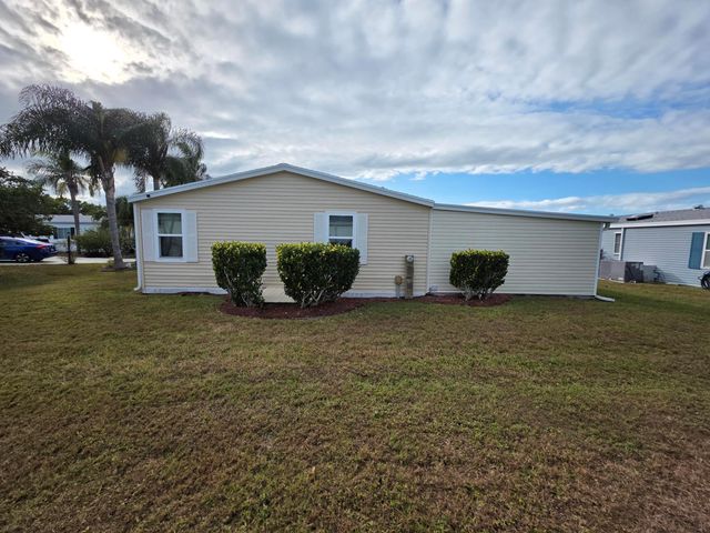 8524 Viburnum Court, Port St. Lucie, Port St Lucie, FL 34952