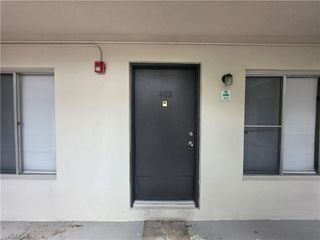 1830 Maravilla AVE 402, Fort Myers, FL 33901