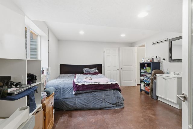 8764 S PEBBLECREEK RD, West Jordan, UT 84081