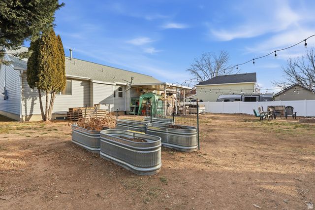 8764 S PEBBLECREEK RD, West Jordan, UT 84081