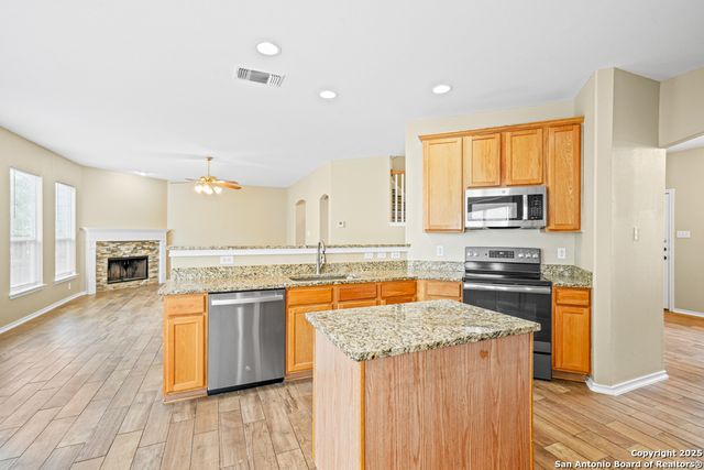 137 Red Hawk Ridge, San Antonio, TX 78258