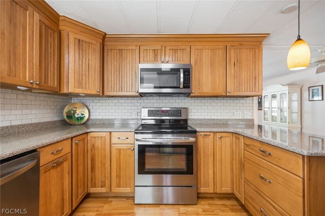 447 Snead DR, North Fort Myers, FL 33903