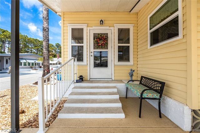 447 Snead DR, North Fort Myers, FL 33903