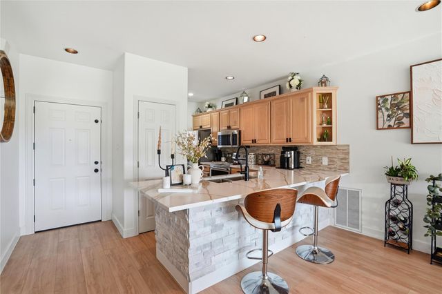 2918 Ranch Road 620 RD N G127, Austin, TX 78734