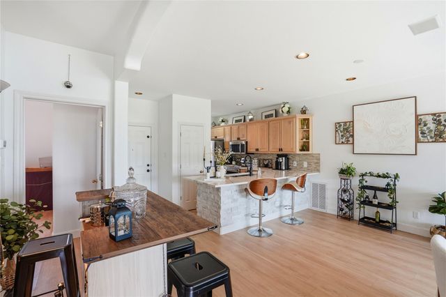 2918 Ranch Road 620 RD N G127, Austin, TX 78734