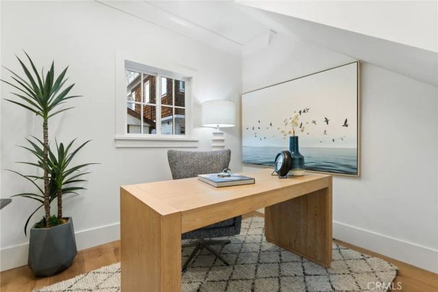 327 Amethyst, Newport Beach, CA 92662