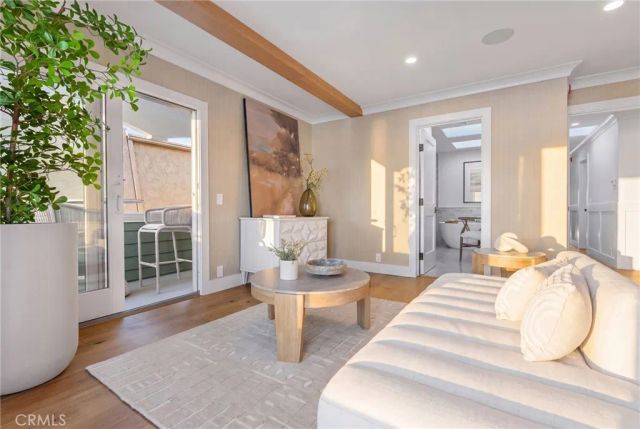 327 Amethyst, Newport Beach, CA 92662
