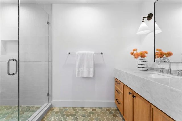 327 Amethyst, Newport Beach, CA 92662