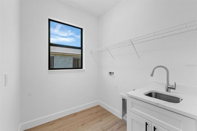 1566 KNOTTY PINE AVENUE, North Port, FL 34288