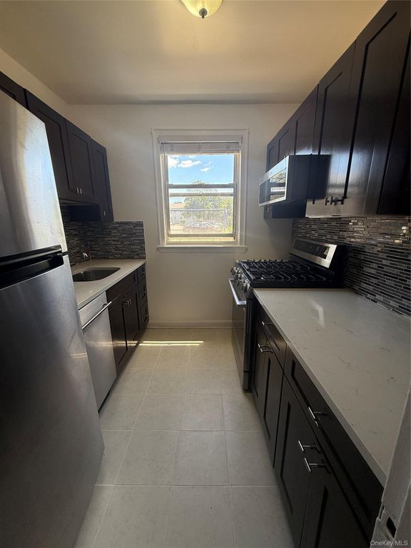35 Winchester Avenue 1B, Yonkers, NY 10710