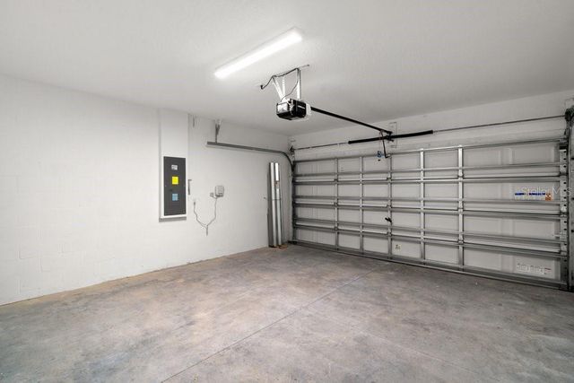 7227 RONNIE GARDENS COURT, Tampa, FL 33619