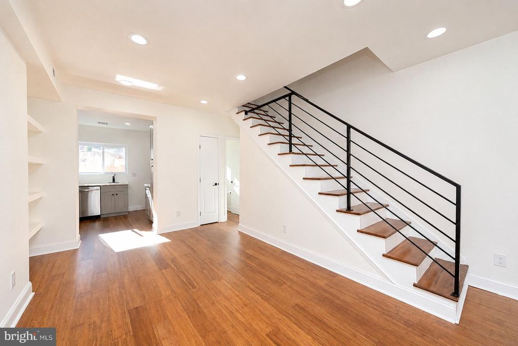 510 MANTON ST, PHILADELPHIA, PA 19147 — photo 5