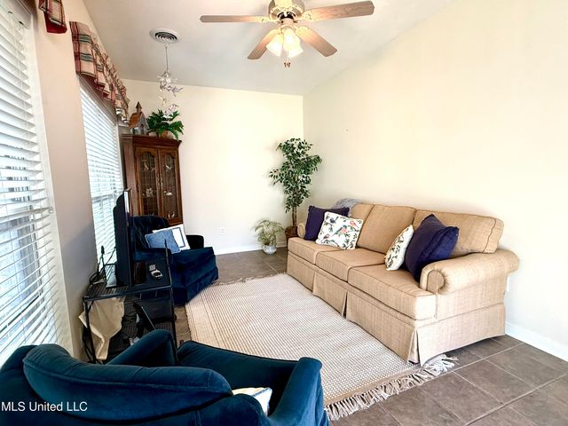 106 Cowles Creek Road, Clinton, MS 39056