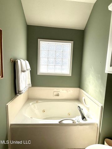 106 Cowles Creek Road, Clinton, MS 39056