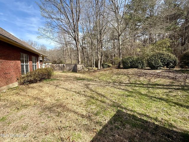 106 Cowles Creek Road, Clinton, MS 39056