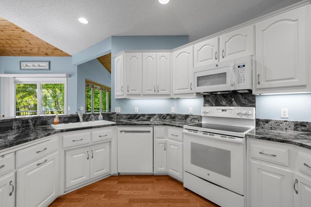 15002 Avocet Street NW, Andover, MN 55304