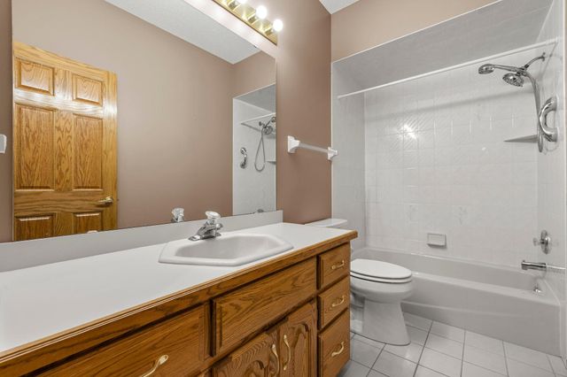 15002 Avocet Street NW, Andover, MN 55304