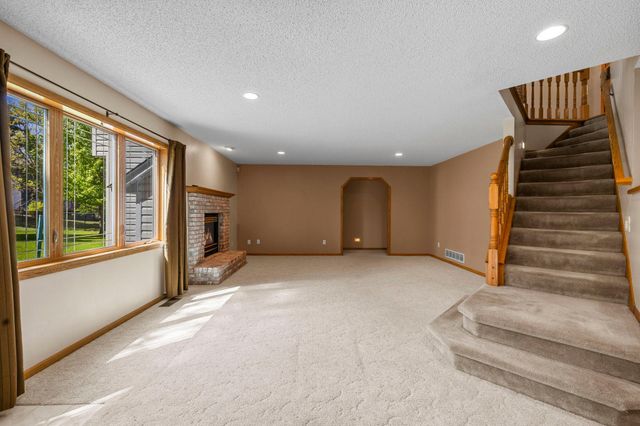 15002 Avocet Street NW, Andover, MN 55304
