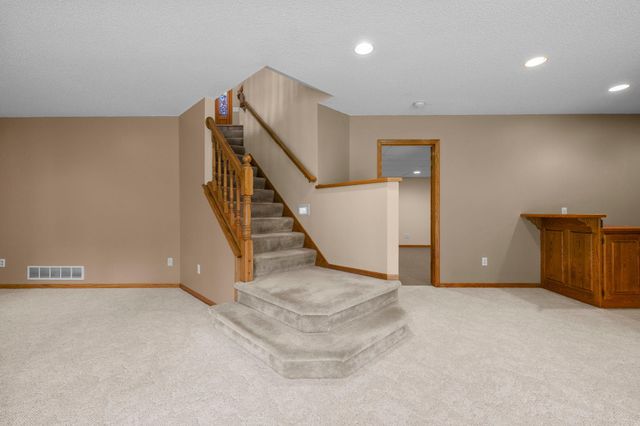 15002 Avocet Street NW, Andover, MN 55304